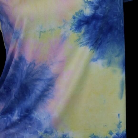 WHITE BIRCH V-NECK LADDER FRONT TEE BLUE PINK YELLOW TIE DYE SS TOP SIZE S NWOT - Picture 6 of 9